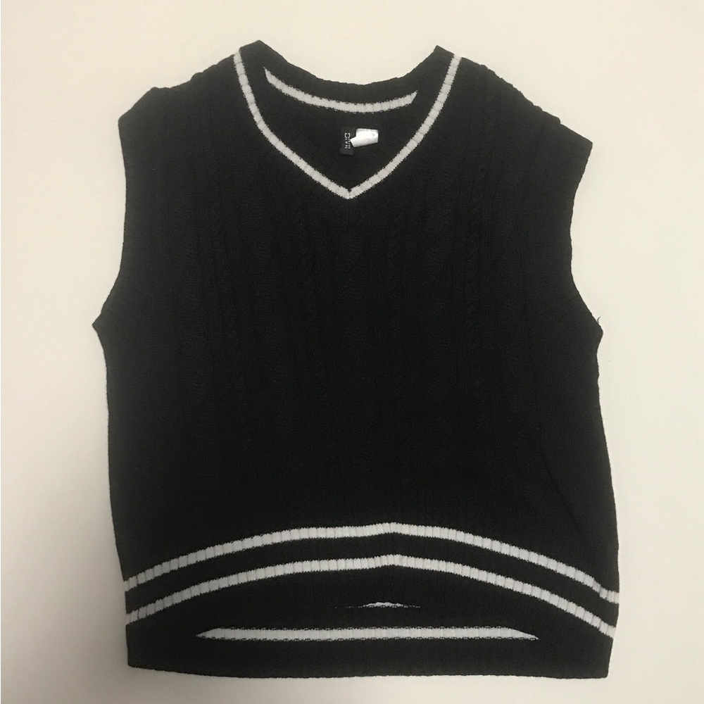 Black and White Sleeveless Sweater Vest